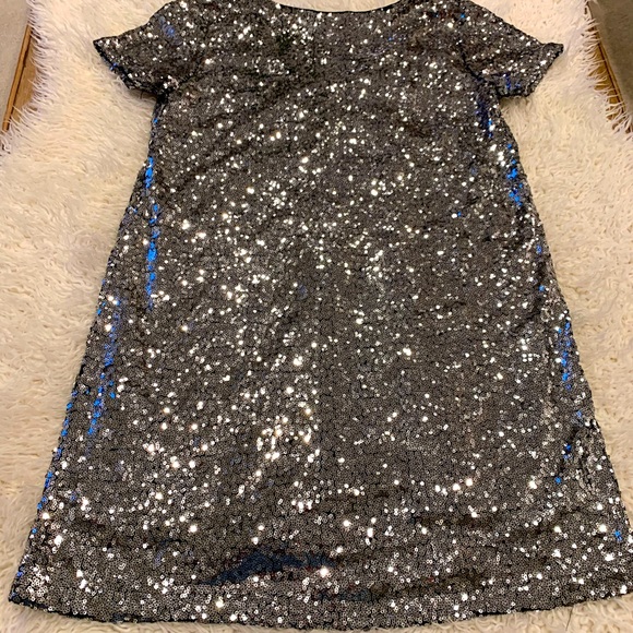 Sequence sheath dress - Picture 2 of 5